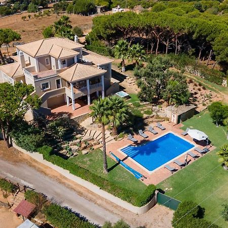 Luxuosa Moradia V5 Em Quarteira - Greice Homes Luaran gambar