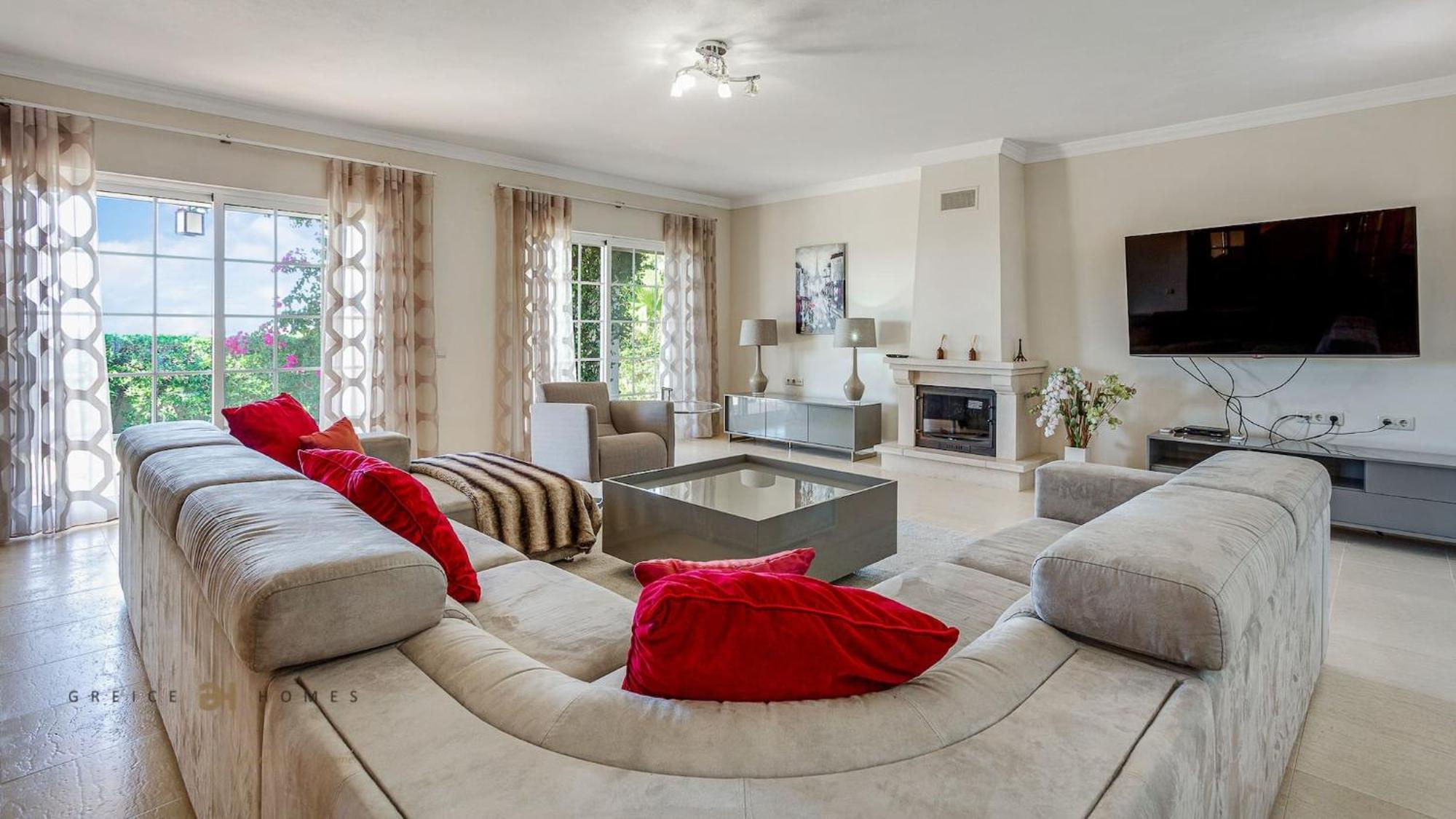 Luxuosa Moradia V5 Em Quarteira - Greice Homes Luaran gambar