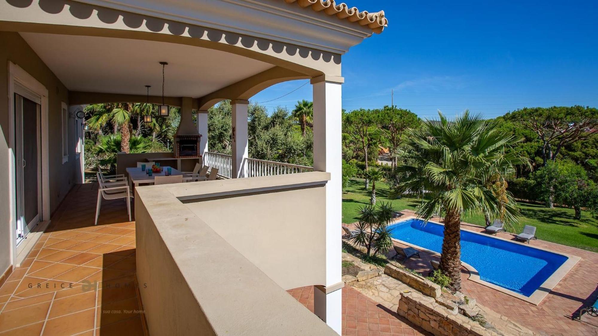Luxuosa Moradia V5 Em Quarteira - Greice Homes Luaran gambar