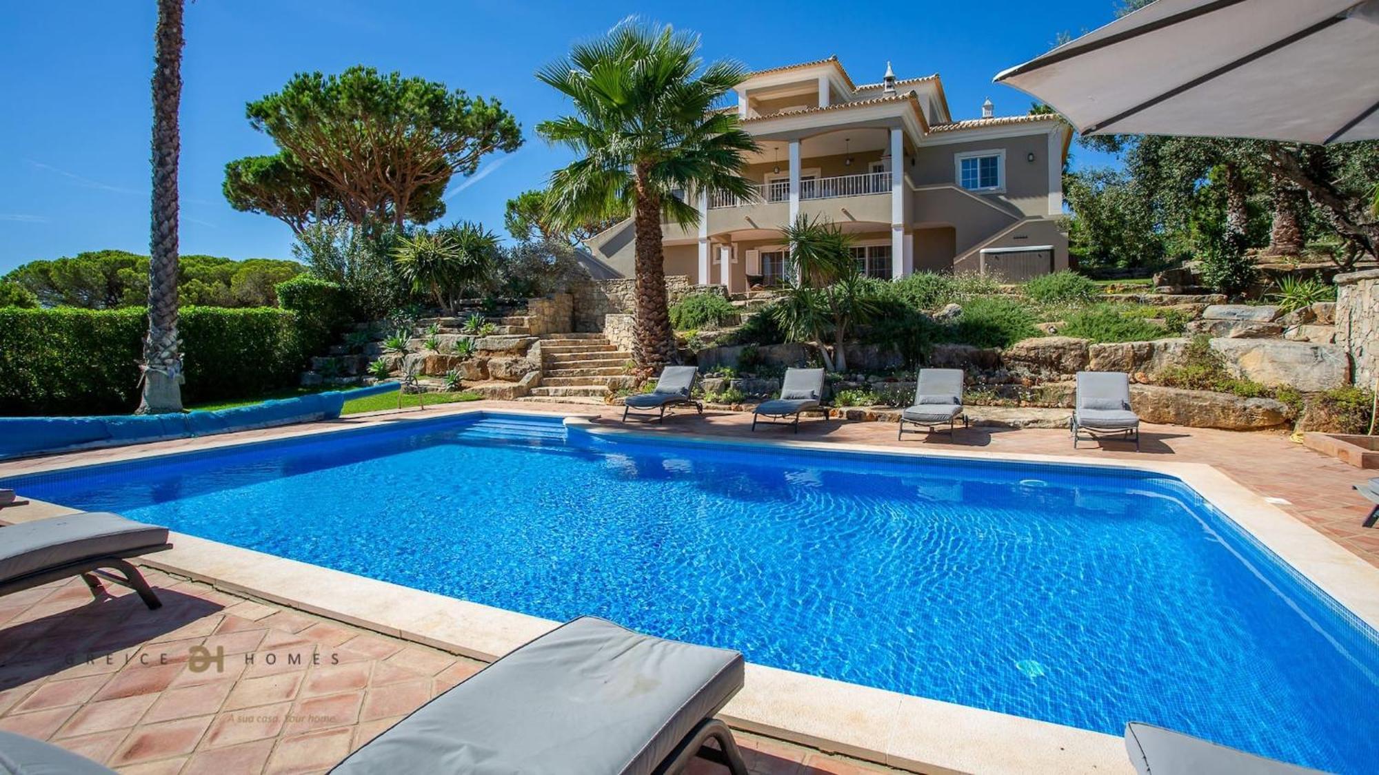 Luxuosa Moradia V5 Em Quarteira - Greice Homes Luaran gambar