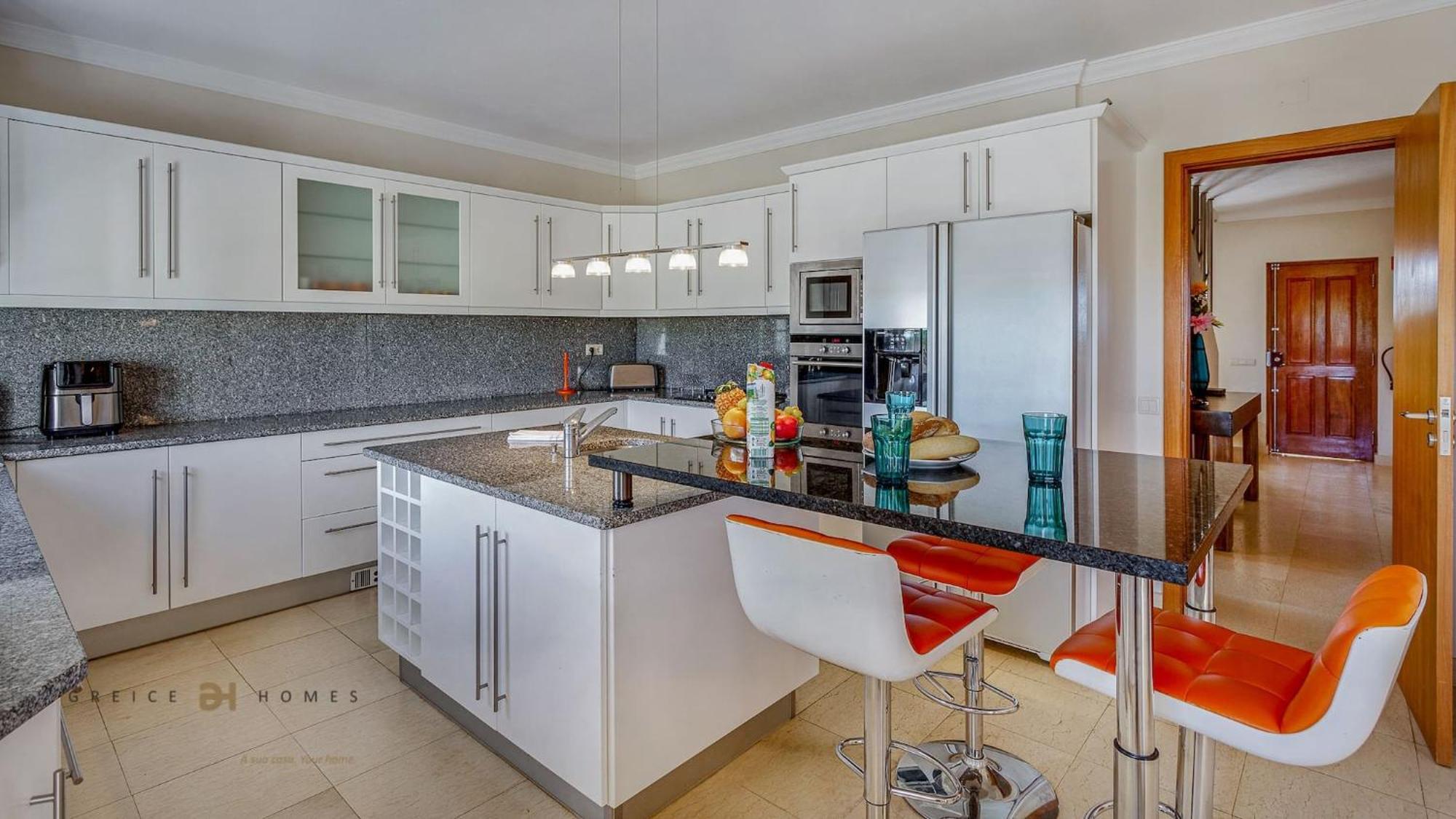 Luxuosa Moradia V5 Em Quarteira - Greice Homes Luaran gambar