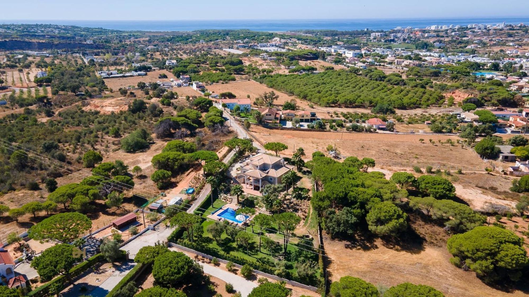Luxuosa Moradia V5 Em Quarteira - Greice Homes Luaran gambar